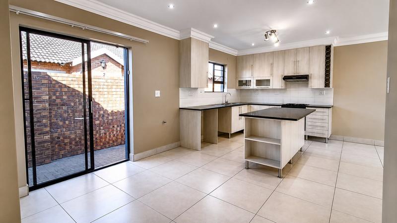 2 Bedroom Property for Sale in Heuwelsig Free State